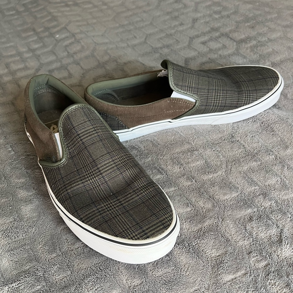 Vans slip on size 11 1/2